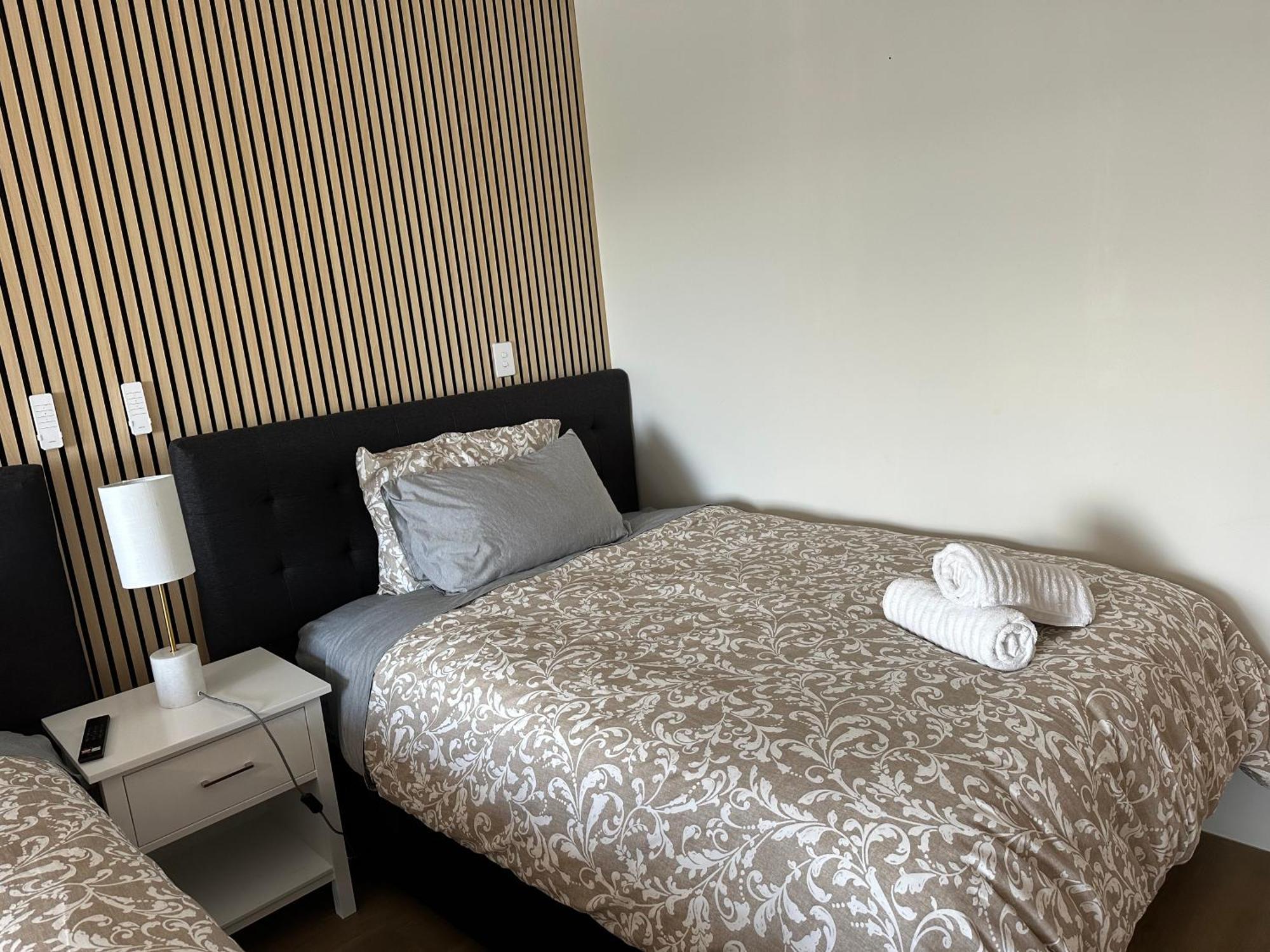 Beautiful Lakeview Apartment Taupo Eksteriør bilde